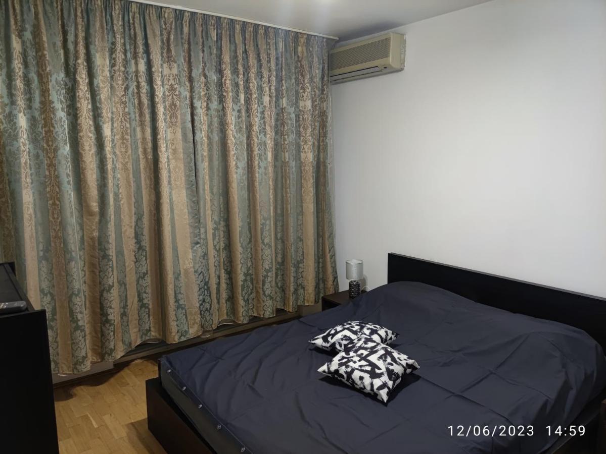 Fabian Central Apartment Bukarest Exterior foto